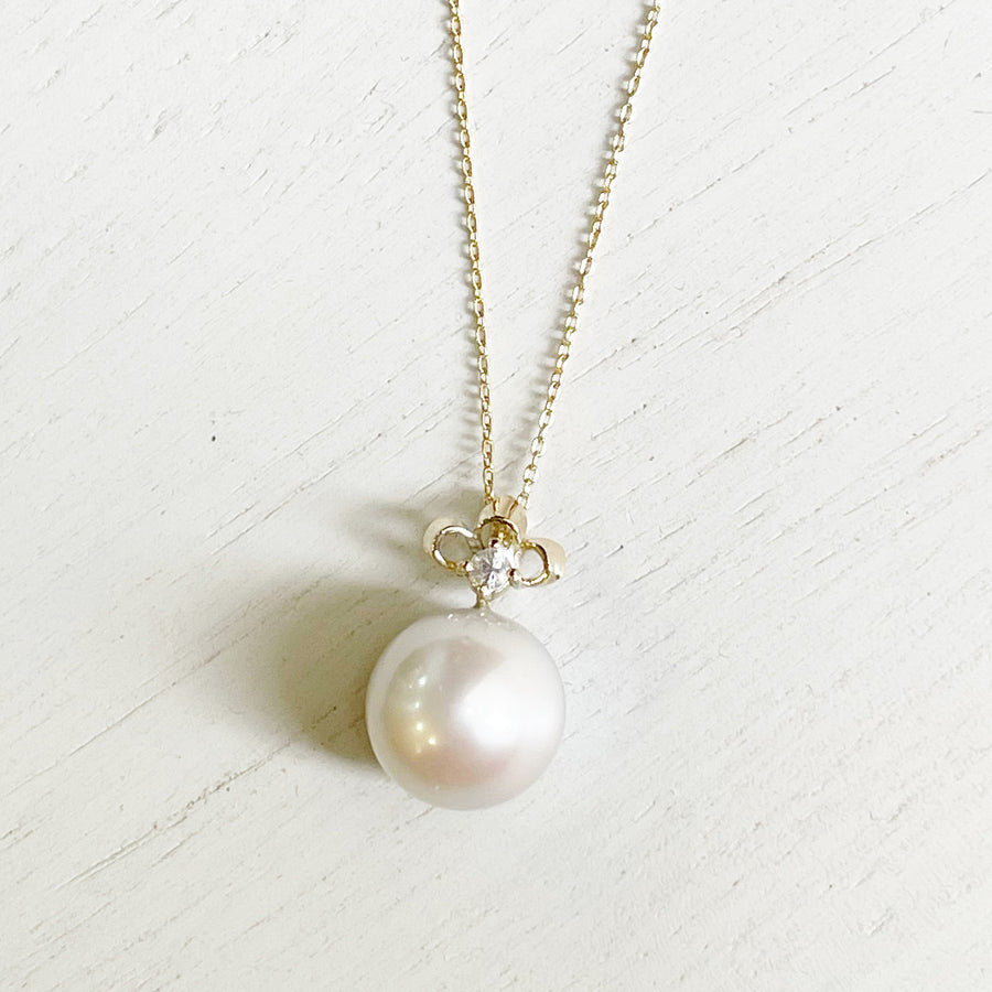 Pearl Necklace - Crown -